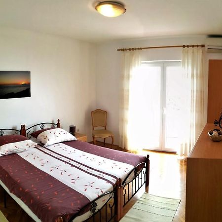 Apartamento Leona Lovran Exterior foto