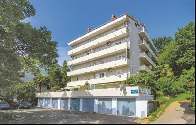Apartamento Leona Lovran Exterior foto